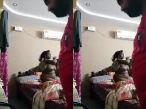 Today Exclusive – Desi Couple Romance and Boobs Sucking