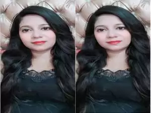 Today Exclusive – Paki Bhabhi Showing her Big Boobs