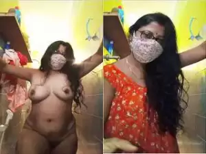 Today Exclusive – Sexy Arpita Boudi Showing Her Boobs and Pussy
