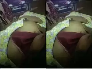 Today Exclusive- Desi Bhabi Boobs Pressing