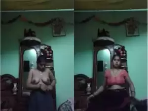 Today Exclusive- Boudi Strip her Saree and Showing Her Nude Body