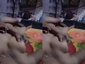Today Exclusive- Sexy Bhabhi Boobs Pressing