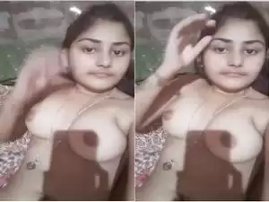 Today Exclusive- Cute Desi Girl Showing her Boobs and Pussy