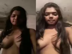 Today Exclusive- Horny Girl Showing her Boobs and Pussy