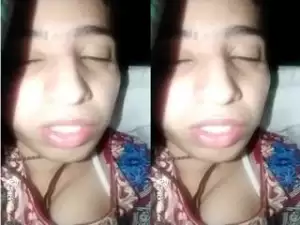 Today Exclusive- Horny Kashmiri Girl Showing And Fingering Part 2