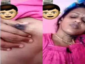 Today Exclusive- Desi Mallu Bhabhi Showing her Boobs and Pussy Part 1