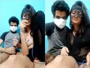 Today Exclusive- Sexy Desi Bhabhi Showing Her Nude Body And Blowjob