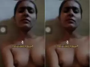 Today Exclusive- Paki Girl Showing Her Boobs Part 2
