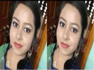 Today Exclusive –Desi Bangla Girl Mou Changing Her Cloths