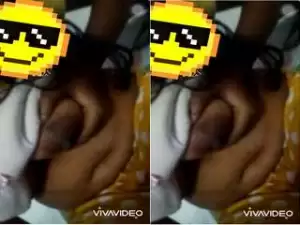Today Exclusive – Cute Lankan Girl Showing her Boobs Part 1