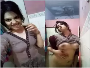 Horny Pak Girl Showing Her Boobs And Pussy