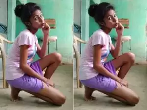 Today Exclusive – Cute Desi Girl Showing her Boobs and Pussy Part 1