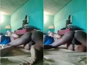 Today Exclusive – Desi Village Bhabhi Blowjob and Fucked Part 1