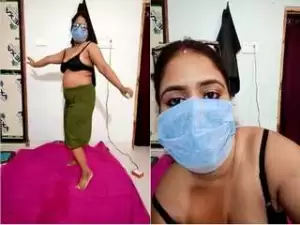 Today Exclusive- Sexy Boudi Dancing On Live Show