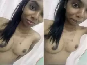 Today Exclusive- Cute Lankan Tamil Girl Showing her Boobs and Pussy