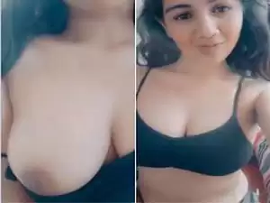 Today Exclusive-  Cute Desi Girl Showing her Boobs