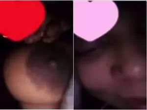 Today Exclusive –Cute Desi Girl Showing her Boobs