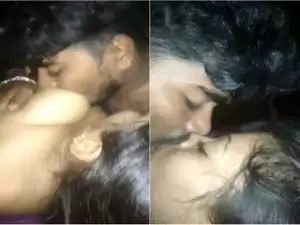 Today Exclusive- Sexy Desi Wife Boobs Sucking