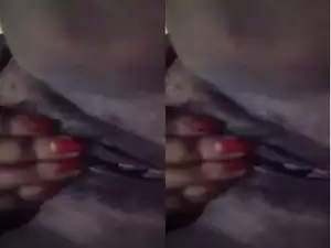 Today Exclusive- Desi Bhabhi Showing Her Boobs and Pussy Part 4
