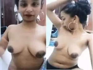 Today Exclusive- Sexy Tamil Girl Showing Her Boobs Part 2