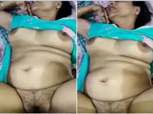 Today Exclusive- Sexy Desi Wife Fucked