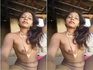 Today Exclusive- Village Bhabhi Showing Her Boobs and Pussy