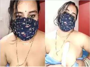 Today Exclusive- Bhabhi enjoy With Dildo
