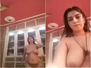 Today Exclusive- Horny Paki Bhabhi Showing her Nude Body