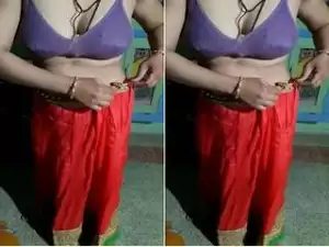 Today Exclusive- Sexy Desi Bhabhi In Hot Bikini