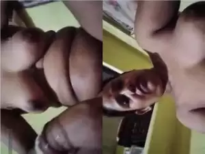 Today Exclusive- Boudi Showing Her Boobs and Pussy