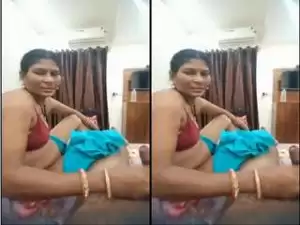 Today Exclusive- Desi Mature Bhabhi Handjob and Riddding Dick Part 3