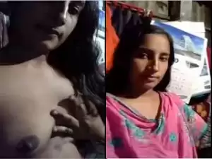 Today Exclusive- Bangla Girl Showing Her Boobs