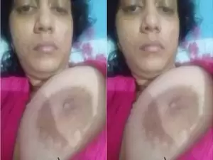 Today Exclusive- Sexy Desi Girl Showing Her Big Boobs and Pussy Part 1