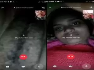 Today Exclusive- Desi Girl Showing Her Pussy To Lover on Video Call