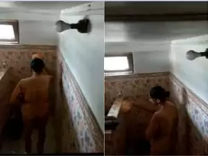 Today Exclusive- Desi Bhabhi Bathing Record In Hidden Cam