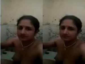 Today Exclusive- Desi Bhabhi Bathing Part 1