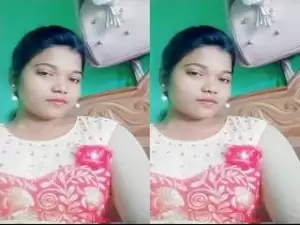 Today Exclusive- Desi Village Girl Showing Her Boobs and Pussy Part 2