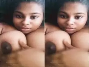 Today Exclusive- Mallu Girl Play With Her Big Boobs