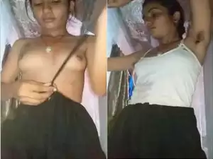 Today Exclusive- Cute Village Girl Showing Boobs