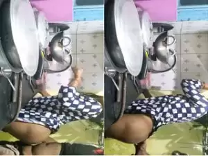 Today Exclusive – Dewar Bhabhi Fucking In Kitchen