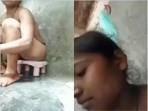 Today Exclusive –Desi Girl Bathing and Fucking Part 1