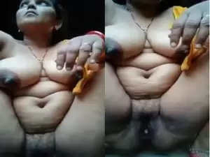 Today Exclusive – Village Bhabhi Shows Her Boobs and Pussy Part 1