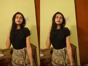 Today Exclusive – Cute Desi Girl Shows Her Boobs and Pussy