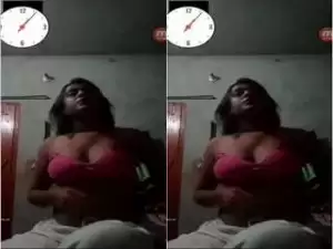 Today Exclusive – Cute Bangla Girl Shows Her Boobs