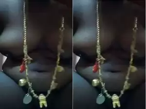 Today Exclusive – Tamil Bhabhi Shows Her Boobs and Pussy