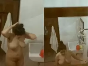 Today Exclusive – Cute Desi Girl Bathing Part 4