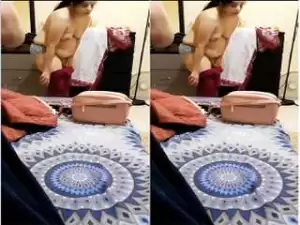Today Exclusive – Desi Bhabhi Changing Cloths