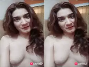 Today Exclusive –  Crazy Desi Girl Record Nude Video