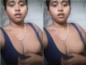 Today Exclusive – Horny Tamil Girl Shows Her Boobs and Masturbating Part 1