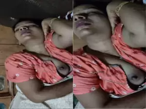 Today Exclusive – Desi Sleeping Wife Boobs Video Record By Hubby